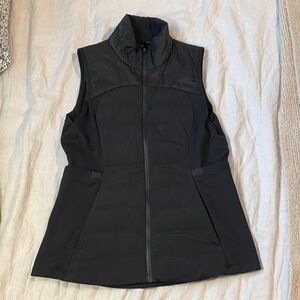 Lululemon down for it all Black Vest